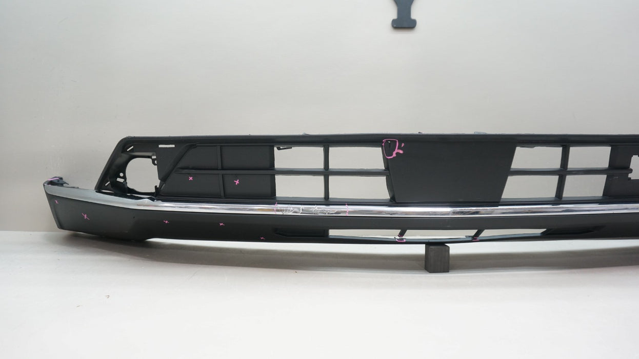 2025-2026 CHEVROLET TAHOE / SUBURBAN FRONT LOWER BUMPER VALANCE OEM 85642526