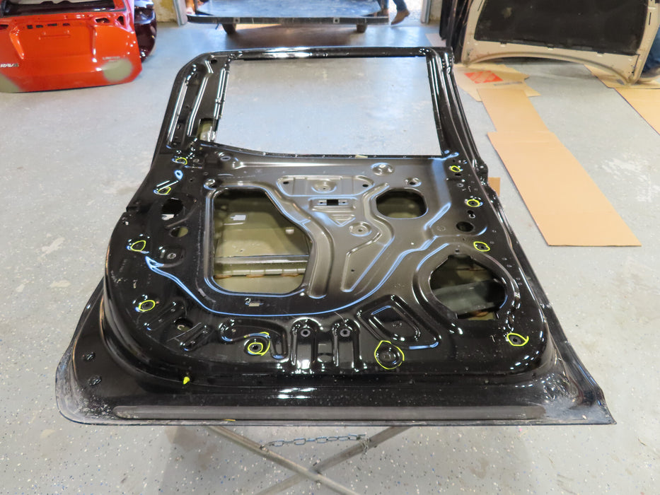 2019-2023 GMC/CHEVROLET SILVERADO-SIERRA 1500 CREW CAB REAR LEFT DRIVER DOOR OEM