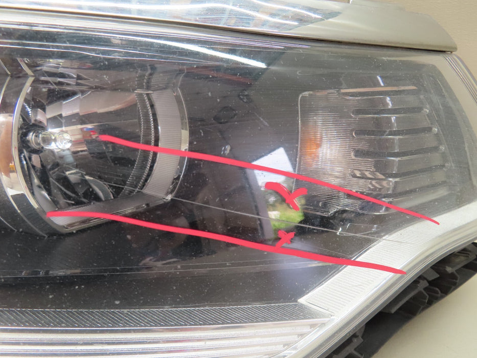2016-2018 KIA OPTIMA LX FRONT RIGHT SIDE HEADLIGHT LAMP HALOGEN OEM 92102-D50