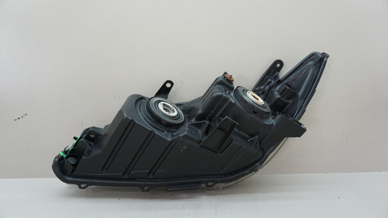 2015-2017 TOYOTA CAMRY FRONT RIGHT PASSENGER SIDE HEADLIGHT HALOGEN OEM 15 16 17