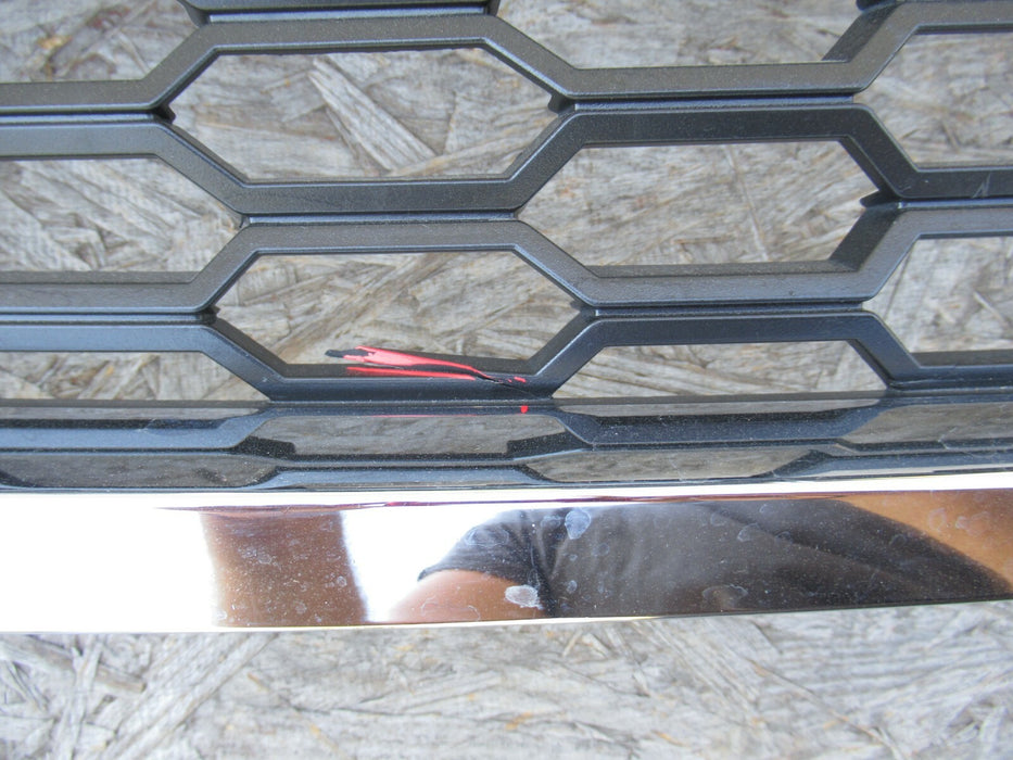 2015-2019 CHEVROLER TAHOE FRONT RADIATOR GRILLE GRILL CHROME W/O EMBLEM OEM