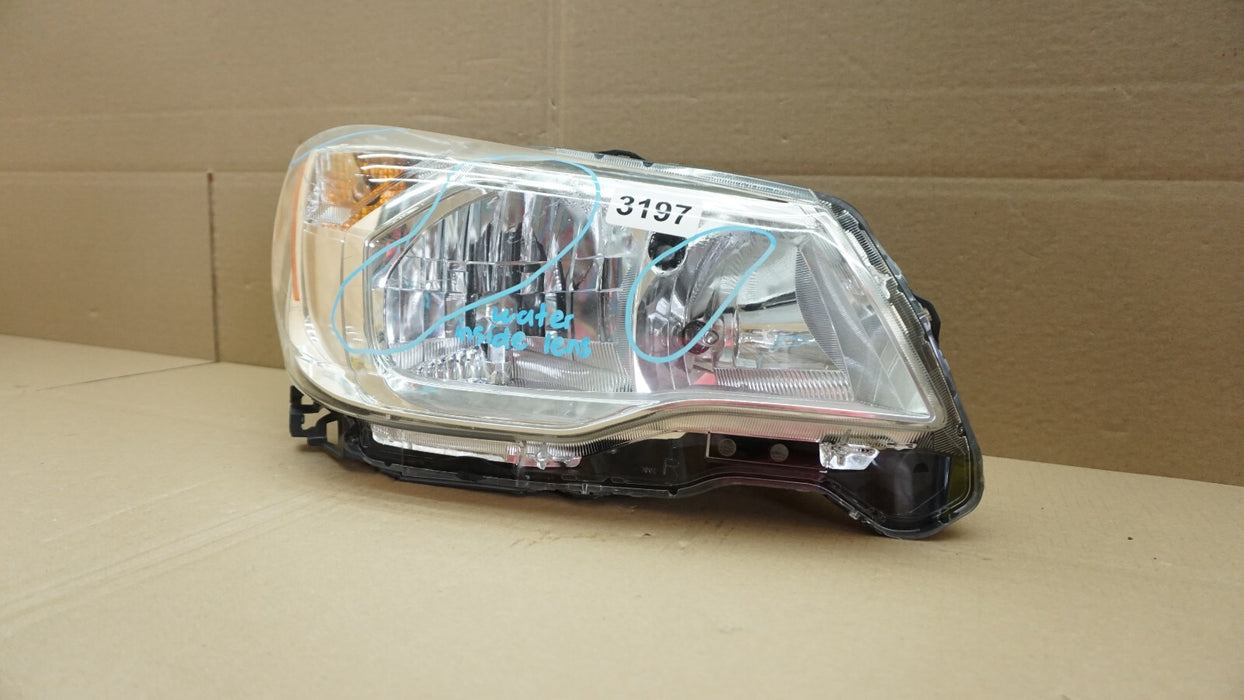 2014-2016 SUBARU FORESTER RIGHT PASSENGER SIDE HEADLIGHT HALOGEN LAMP LIGHT OEM
