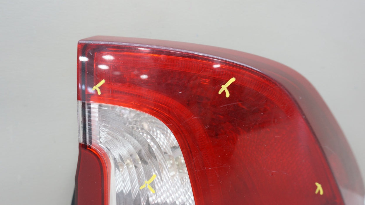 2011-2018 VOLVO S60 REAR RIGHT PASSENGER SIDE TAIL LIGHT OEM