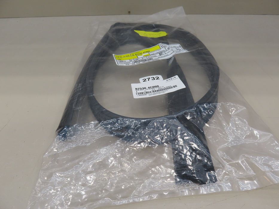 2011-2015 KIA OPTIMA FRONT LEFT DRIVER DOOR RUN CHANNEL ASSY WINDOW OEM
