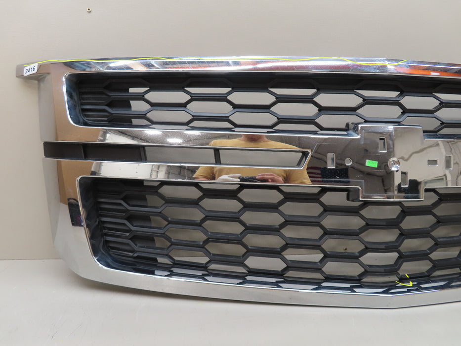 2015-2020 CHEVROLET TAHOE/SUBURBAN FRONT RADIATOR GRILL GRILLE OEM 23440914