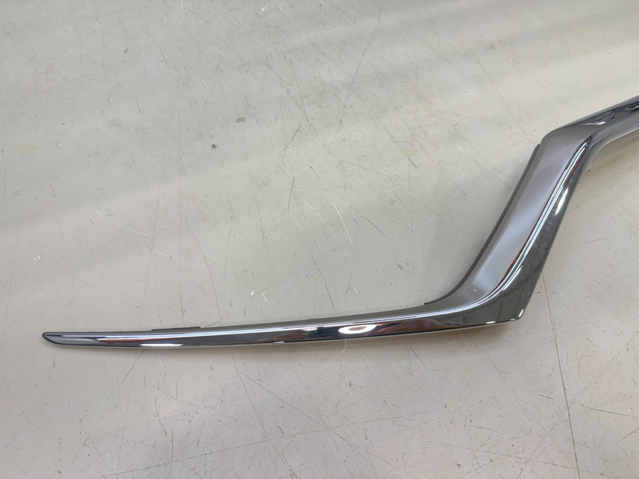 2017-2019 HONDA CR-V RH FRONT GRILLE MOLDING OEM 71123-TLA-A000