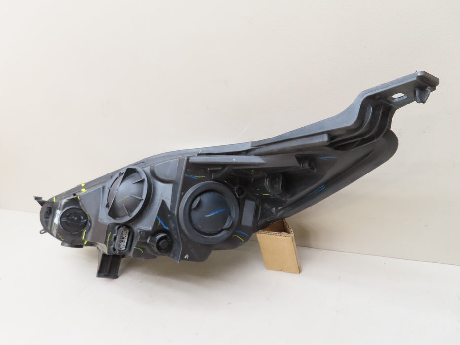 2014-2019 FORD FIESTA FRONT RIGHT PASSENGER SIDE HEADLIGHT HALOGEN OEM
