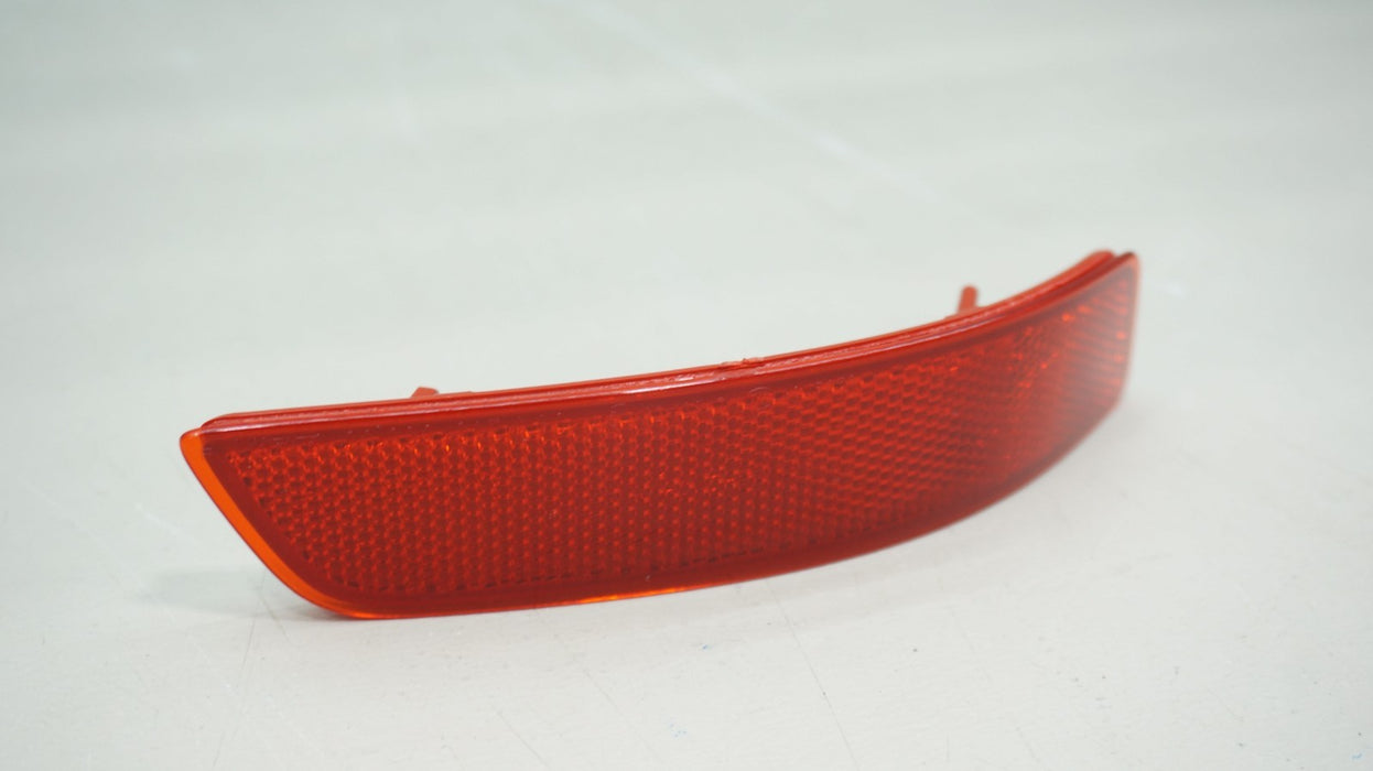 2013-2018 LEXUS ES GS REAR RIGHT PASSENGER SIDE BUMPER REFLECTOR 81910-30040 OEM