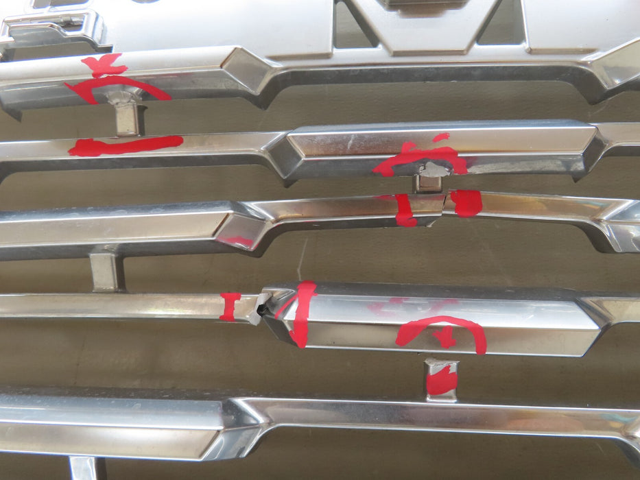 2018-2020 GMC YUKON XL DENALI FRONT UPPER BUMPER GRILLE GRILL OEM 84722260
