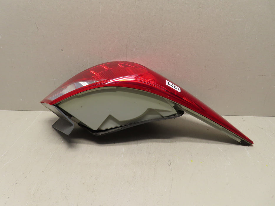 2011-2014 HYUNDAI SONATA REAR LEFT DRIVER SIDE OUTER TAIL LIGHT LAMP OEM