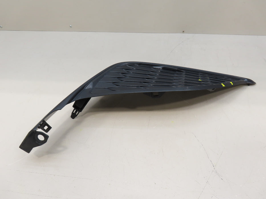 2021-2023 TOYOTA CAMRY FORNT RIGHT PASSENGER SIDE FOG LIGHT COVER OEM