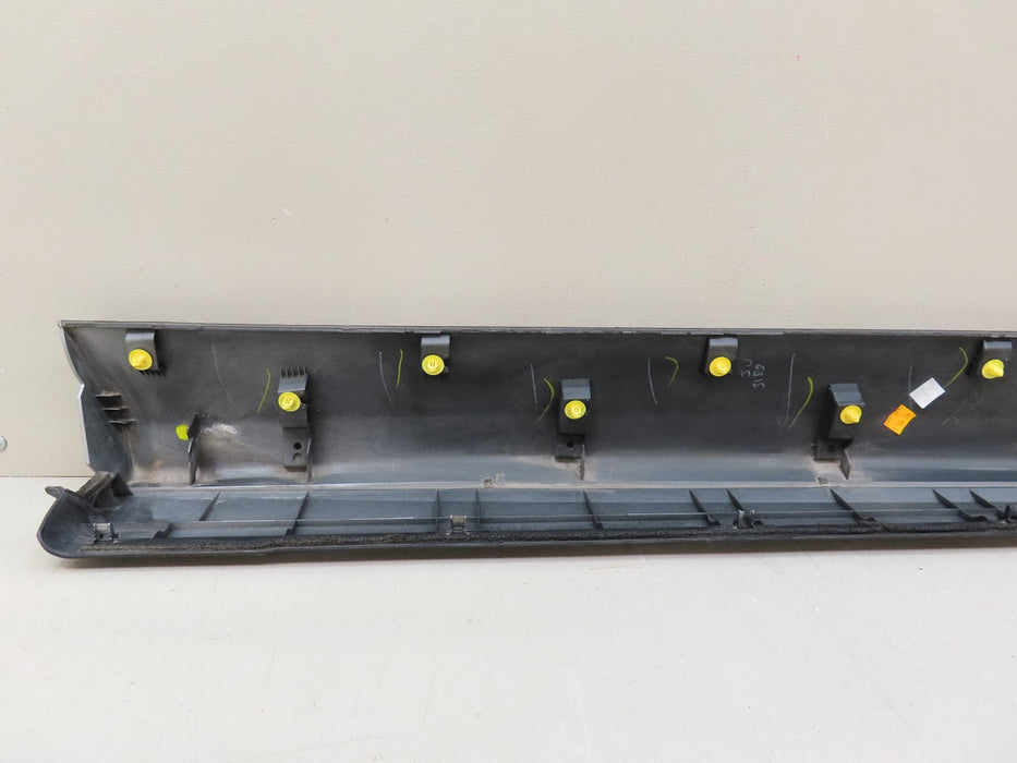 2014-2019 TOYOTA HIGHLANDER FRONT RIGHT LOWER DOOR MOLDING OEM 75071-0E081