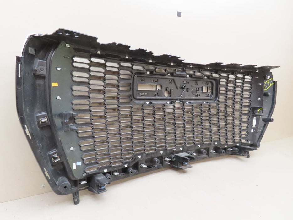 2021-2023 GMC YUKON DENALI SUV FRONT BUMPER RADIATOR GRILLE GRILL OEM 84835783
