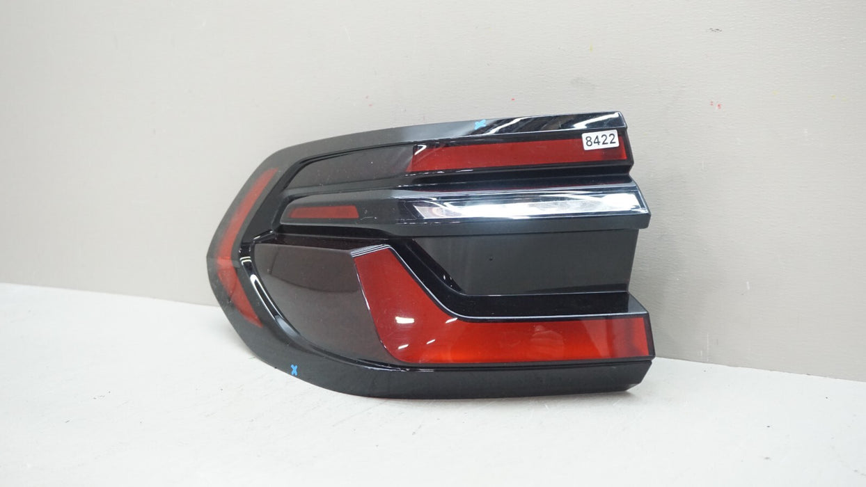 2022-2024 BMW X7 G07 LEFT DRIVER SIDE OUTER TAIL LIGHT OEM 9881355-09