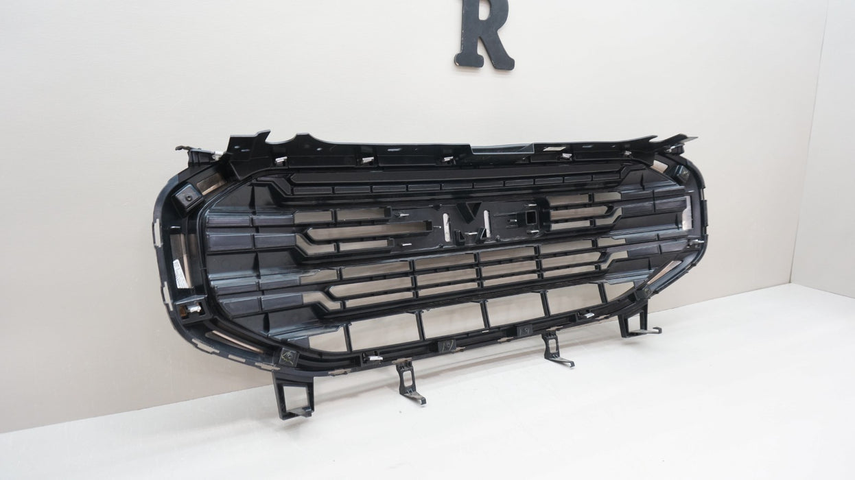 2018-2021 GMC TERRAIN FRONT BUMPER RADIATOR GRILLE OEM 23196293