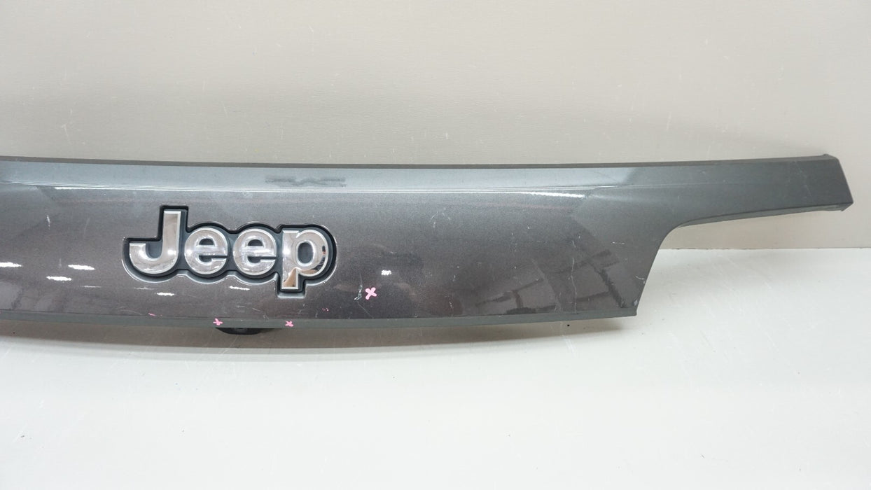 2014-2021 JEEP GRAND CHEROKEE REAR LIFTGATE LID TRIM MOLDING OEM 1WD55TRMA