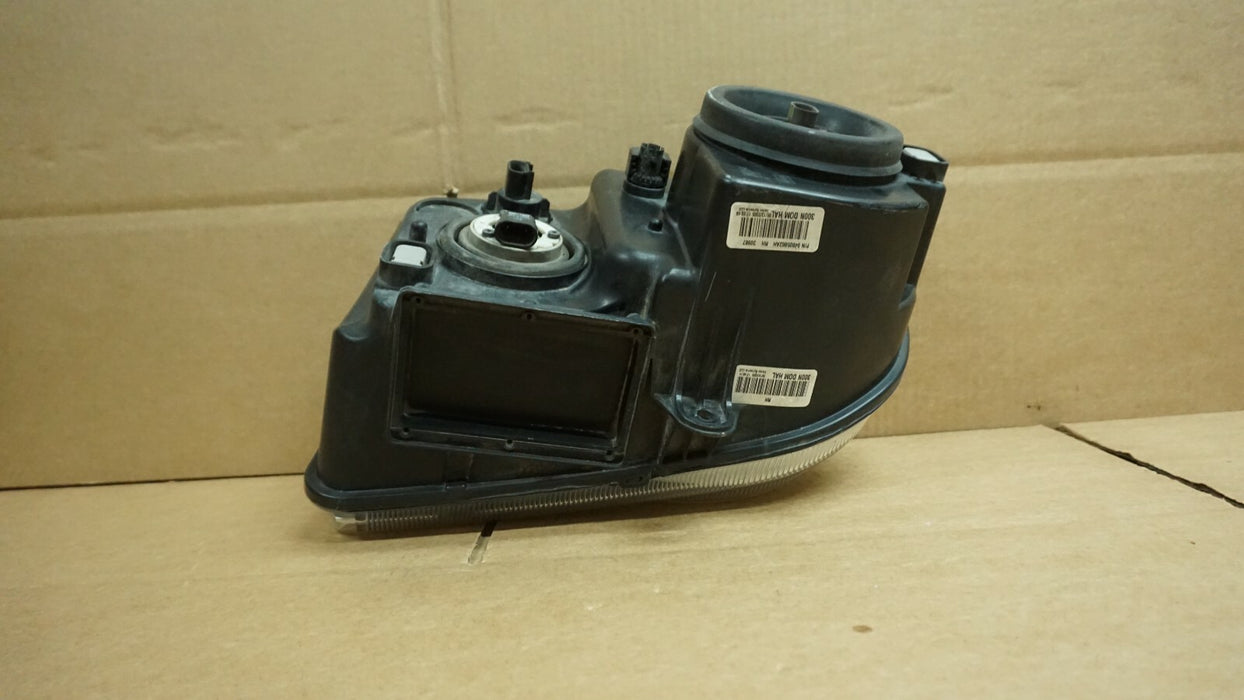 2005-2007 CHRYSLER 300 FRONT RIGHT PASSENGER SIDE HEADLIGHT HEADLAMP OEM