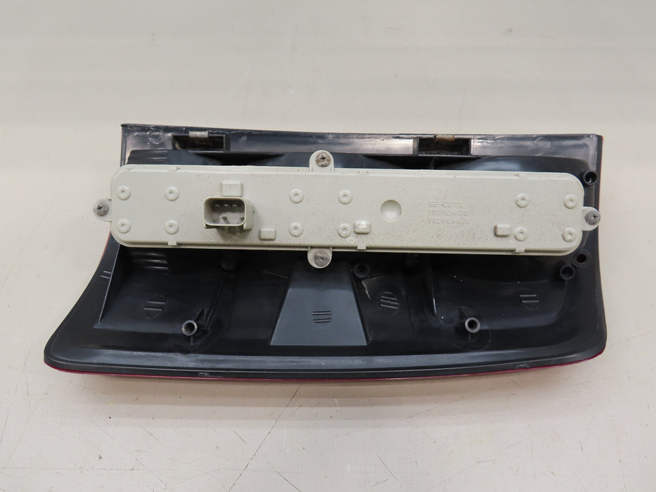 2002-2006 DODGE RAM 1500 LEFT DRIVER SIDE TAIL LIGHT  AFTERMARKET