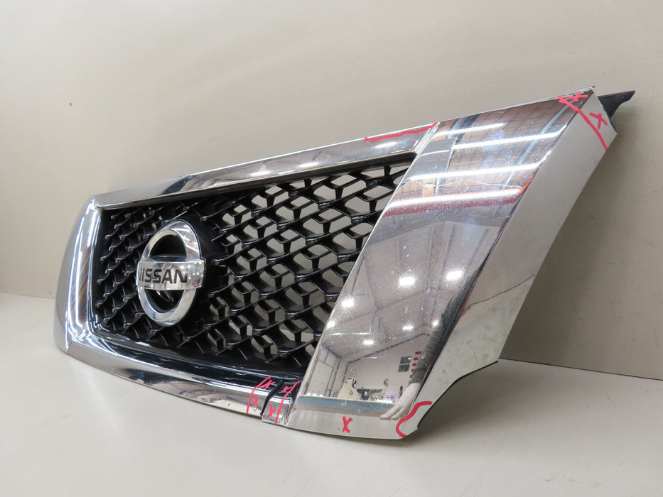 2013-2016 NISSAN PATHFINDER FRONT RADIATOR GRILLE GRILL W/CAMERA HOLE OEM