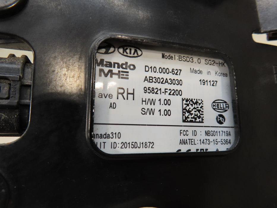 2016-2018 HYUNDAI ELANTRA RIGHT REAR BLIND SPOT RADAR MODULE OEM 95821-F2200
