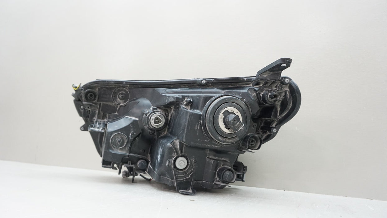 2016-2018 TOYOTA RAV4 SUV FRONT RIGHT PASSENGER SIDE HEADLIGHT LAMP HALOGEN OEM