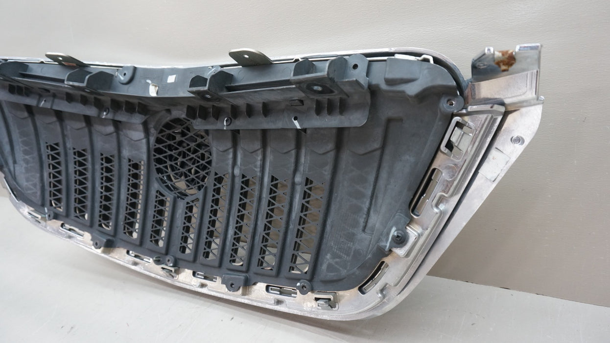 2013-2016 BUICK ENCORE FRONT UPPER GRILLE GRILL OEM 95391793