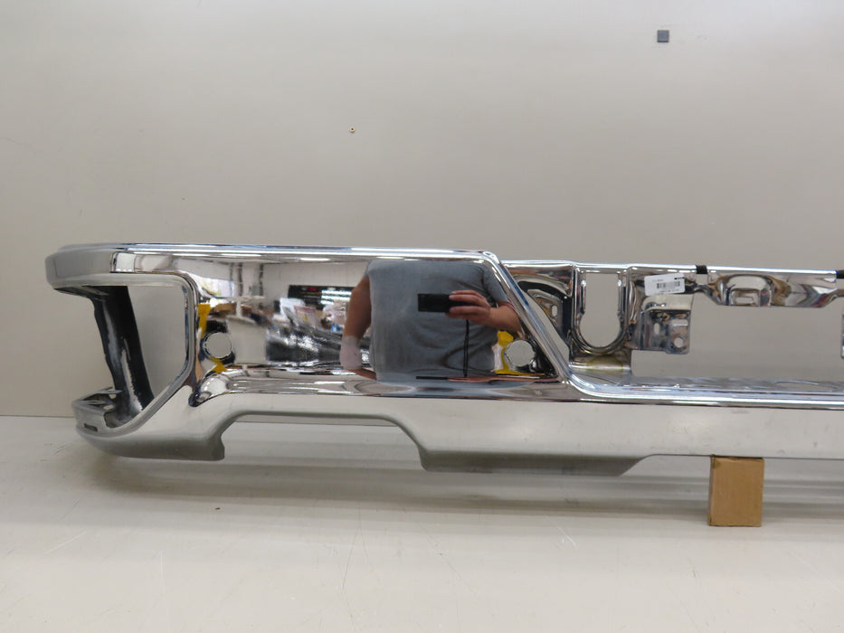 2019-2025 CHEVOLET SILVERADO/ GMC SIERRA 1500 REAR BUMPER METAL OEM