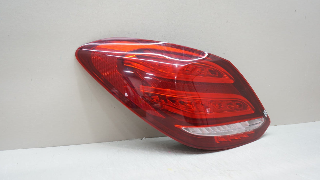 *MINT* 2015-2018 MERCEDES-BENZ C300 C43 REAR LEFT DRIVER SIDE LED TAIL LIGHT OEM