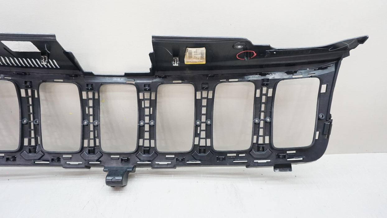 2016-2021 JEEP GRAND CHEROKEE FRONT UPPER RADIATOR GRILLE OEM 68258419AC
