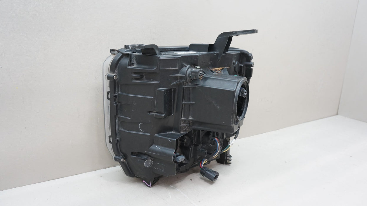 2014-2019 GMC SIERRA 1500 2500 3500 RIGHT SIDE HALOGEN HEADLIGHT OEM 23268191