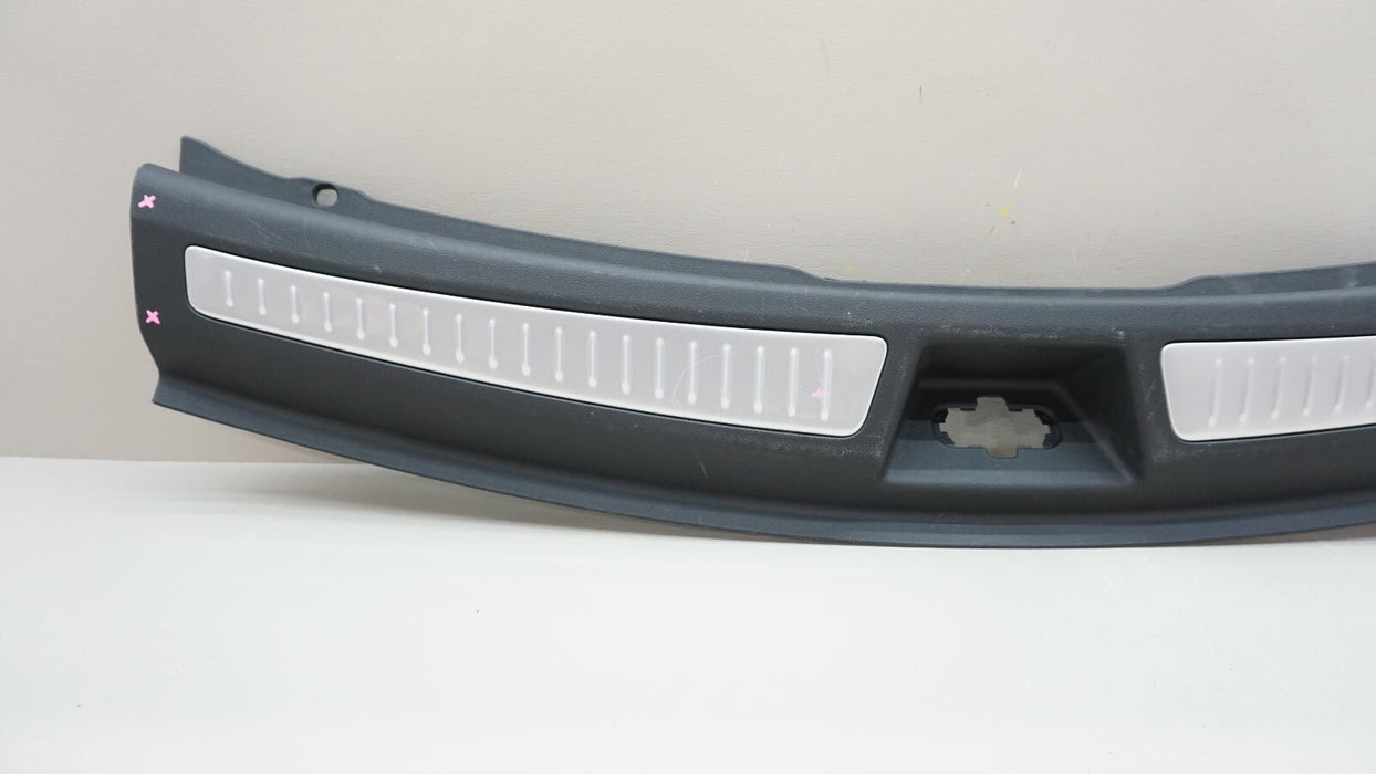 2020-2023 CADILLAC XT6 REAR LIFTGATE SILL GARNISH TRIM MOLDING OEM 84710118