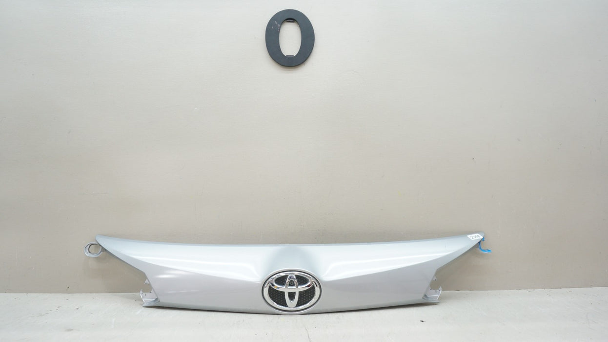 2015-2018 TOYOTA RAV4 REAR TAIL GATE MOLDING TRIM PANEL OEM 76839-42030