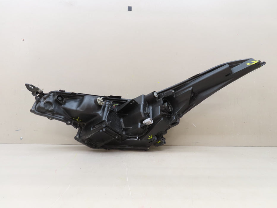 2018-2019 TOYOTA C-HR FRONT RIGHT SIDE HEADLIGHT LAMP HALOGEN OEM 81110-F4041
