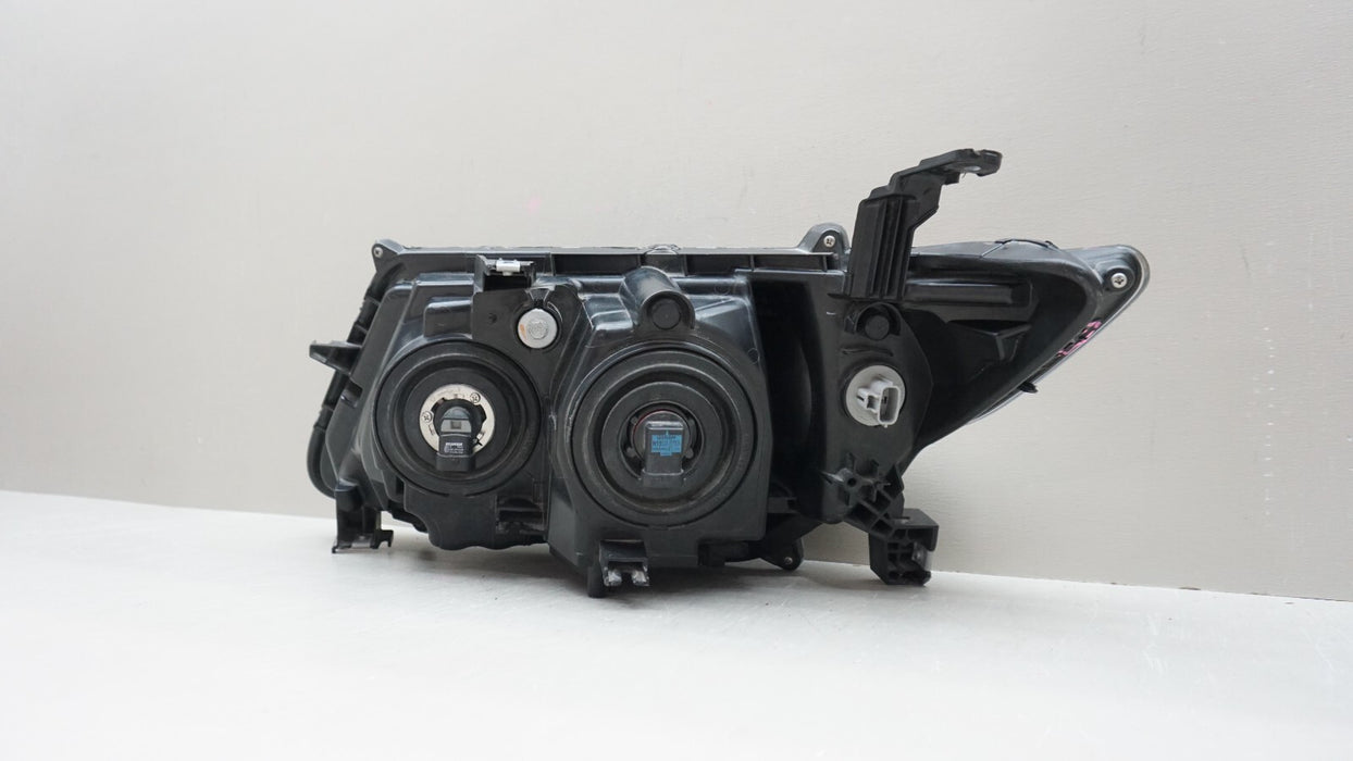 2014-2017 HONDA ODYSSEY FRONT RIGHT PASSENGER SIDE HEADLIGHT HALOGEN OEM