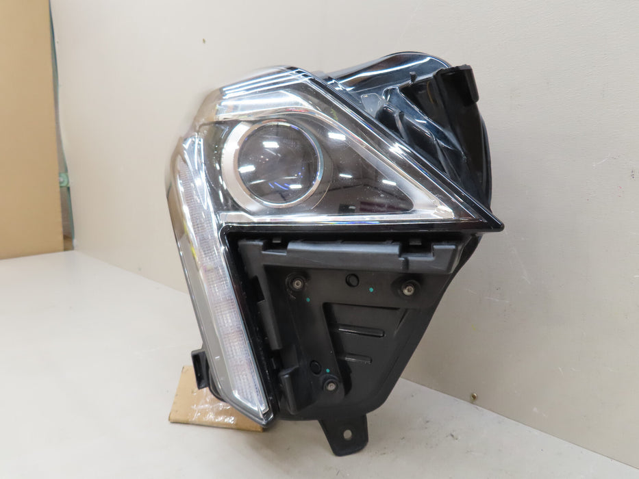 2017 2018 2019 CADILLAC XT5 FRONT RIGHT PASSENGER HEADLIGHT HALOGEN W/LED OEM