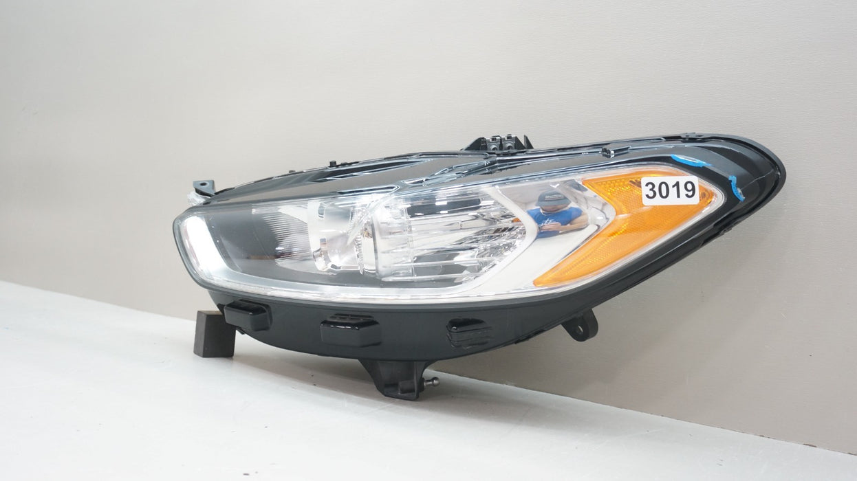 2013-2016 FORD FUSION FRONT LEFT DRIVER SIDE HALOGEN HEADLIGHT OEM DS73-13W030-C