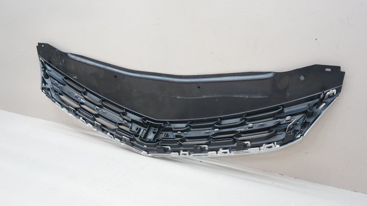 2016-2018 CHEVROLET CRUZE FRONT UPPER BUMPER GRILLE OEM