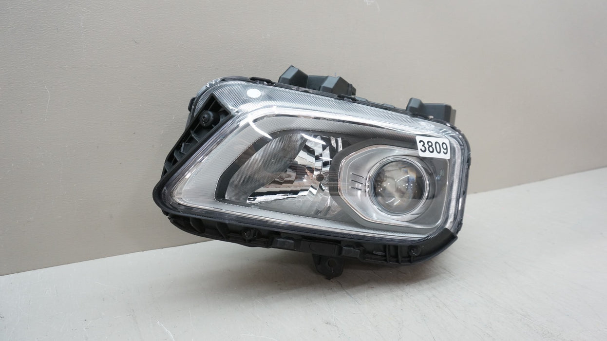 2018-2021 HYUNDAI KONA LH LEFT DRIVER HALOGEN HEADLIGHT 92101-J9020 OEM
