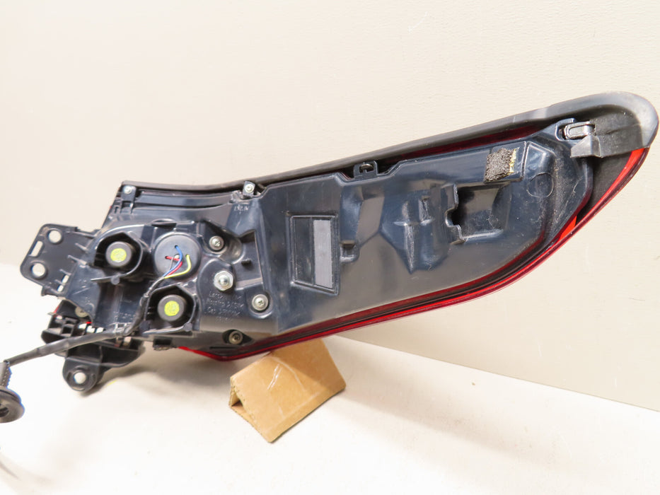 2020-2021 LEXUS ES350 ES300H TAIL LIGHT DRIVER SIDE OUTER LED OEM