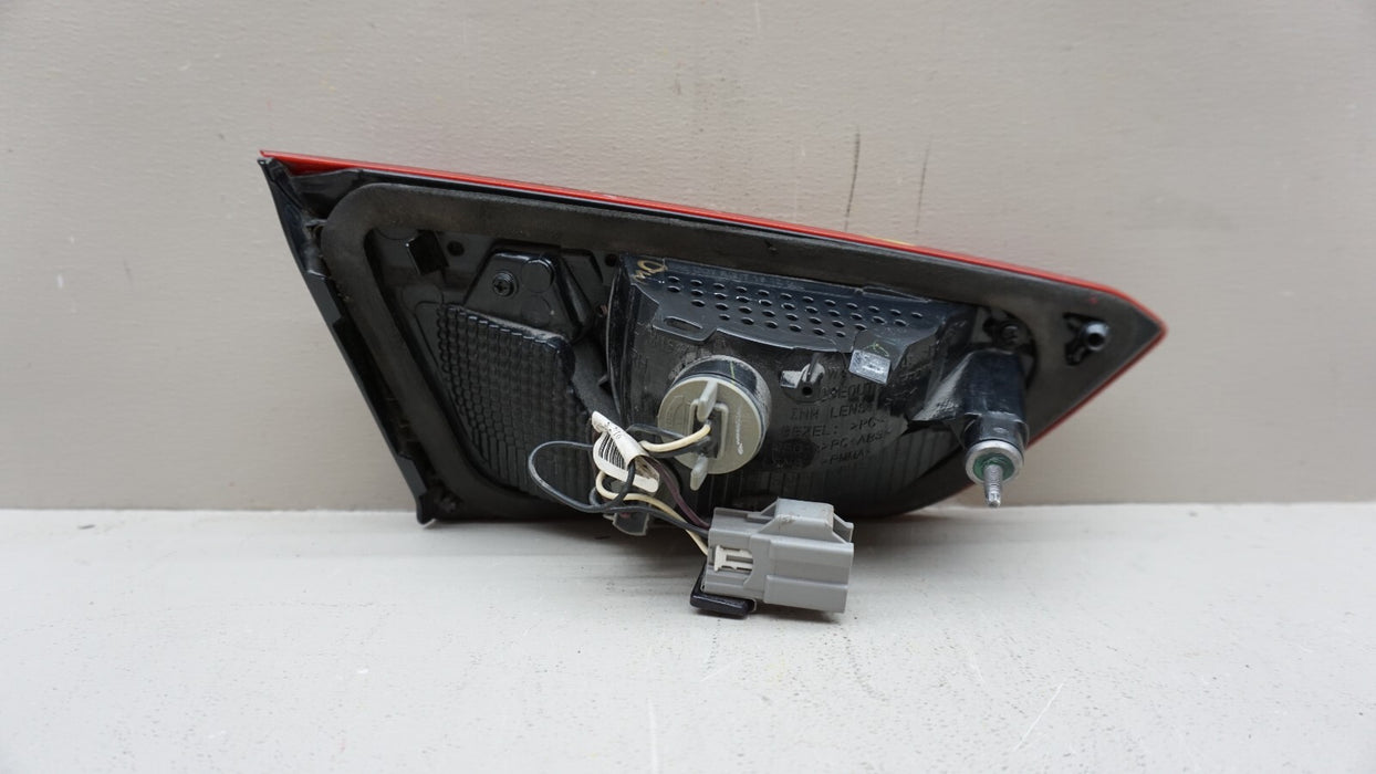 2016-2020 CHEVROLET MALIBU REAR RIGHT PASSENGER SIDE INNER TAIL LIGHT OEM