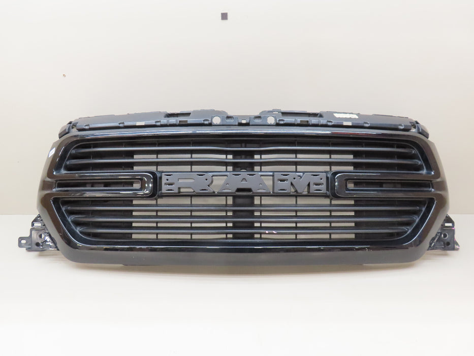 2019-2023 DODGE RAM 1500 FRONT BUMPER RADIATOR GRILL GRILLE BLACK OEM 68366528AH