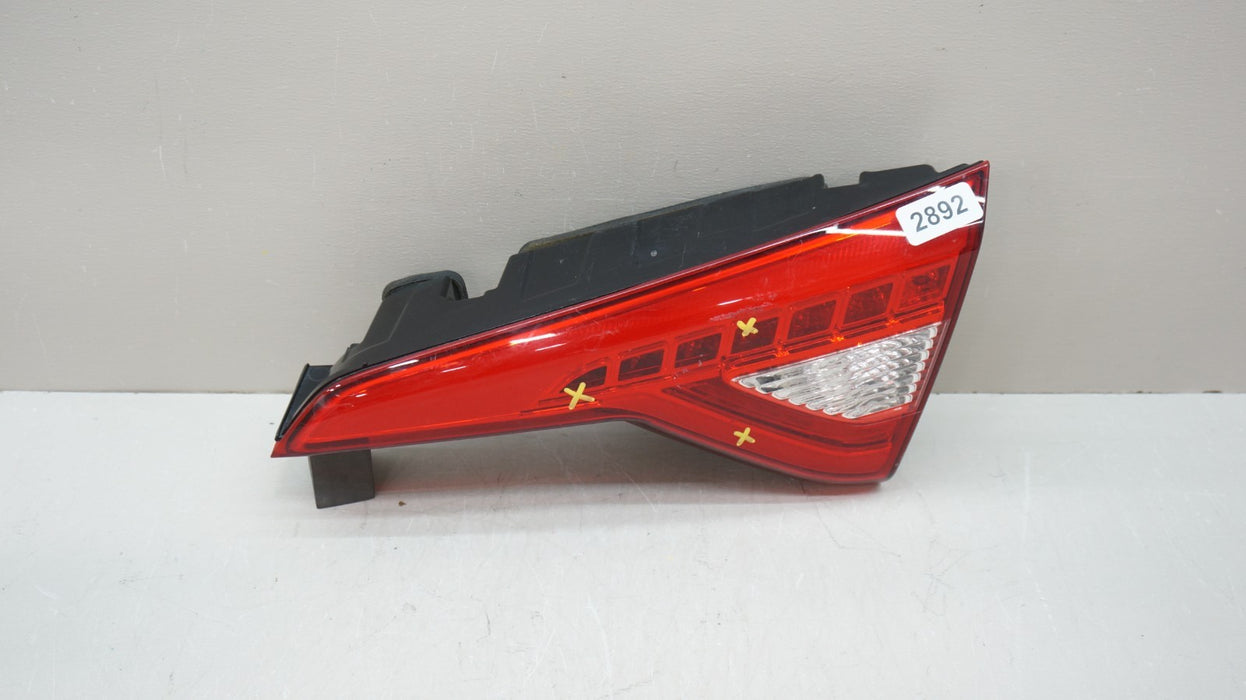 2015-2017 HYUNDAI SONATA REAR RIGHT PASSENGER SIDE INNER TAIL LIGHT OEM