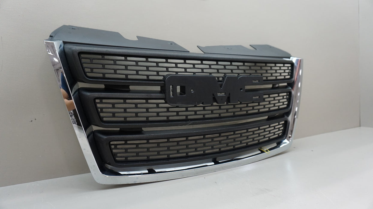 2010-2015 GMC TERRAIN FRONT UUPER CENTER RADIATOR GRILLE OEM 25914588