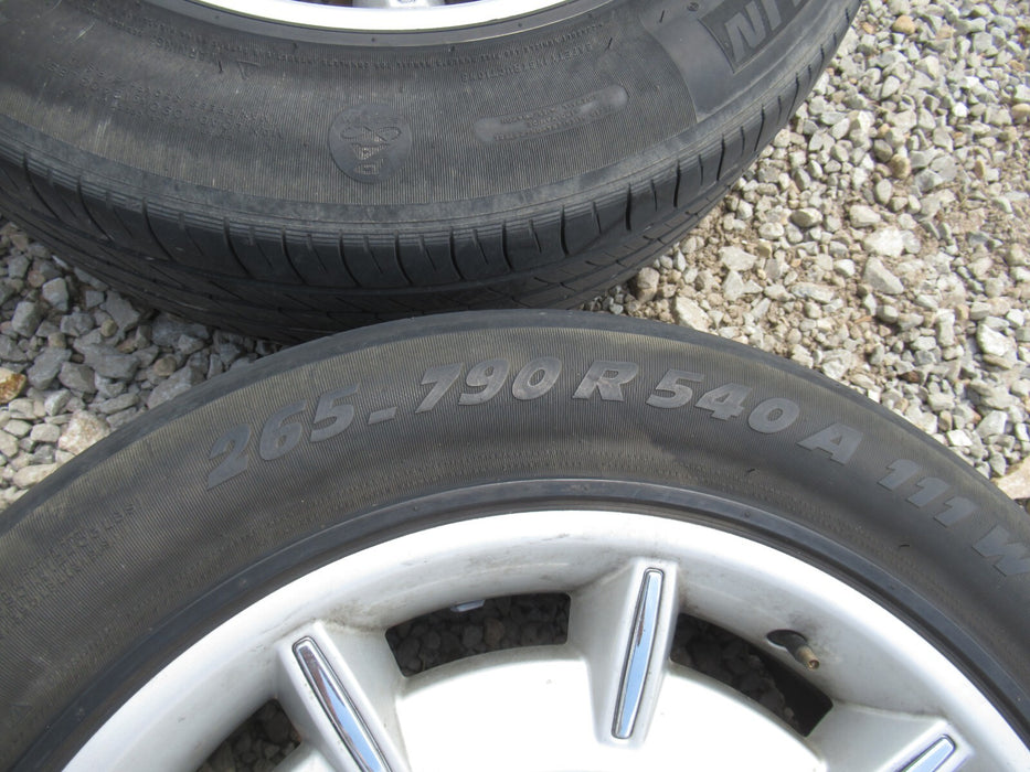 ROLLS ROYCE PHANTOM 1 SET OF WHEELS. TIRES 265/790R540A  (BAD TIRES)