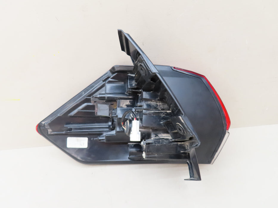 2017 2018 2019 2020 NISSAN ROGUE REAR RIGHT PASSENGER TAIL LIGHT OEM