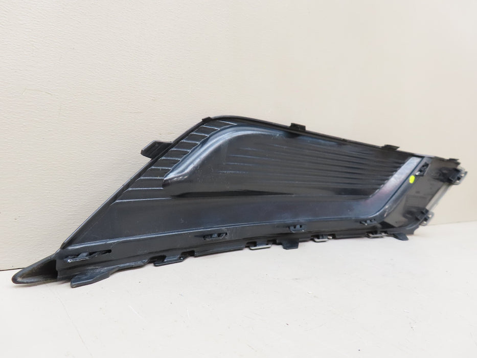 2017-2018 FORD FUSION FRONT BUMPER  LEFT DRIVER SIDE FOG LIGHT COVER OEM