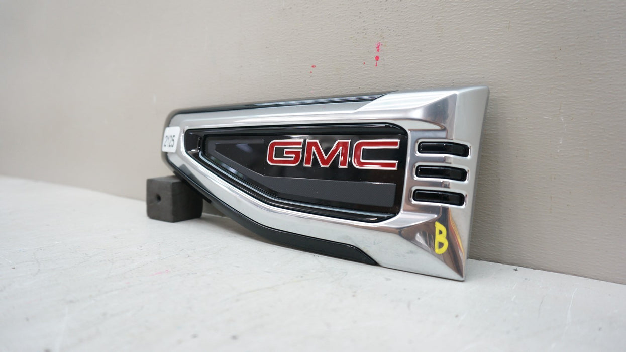 2025-2026 GMC YUKON FRONT LEFT DRIVER SIDE FENDER EMBLEM BADGE OEM