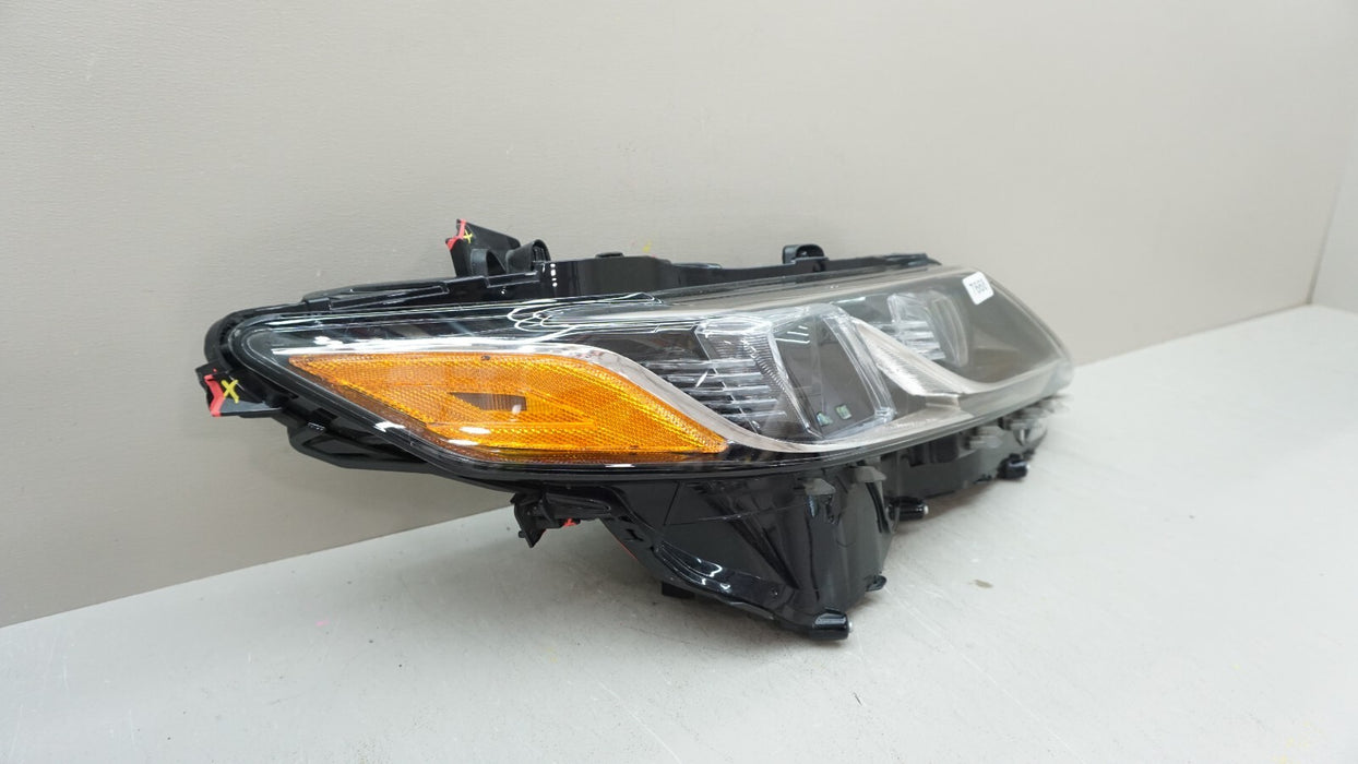 2018-2021 TOYOTA CAMRY FRONT RH RIGHT PASSENGER SIDE HALOGEN HEADLIGHT OEM