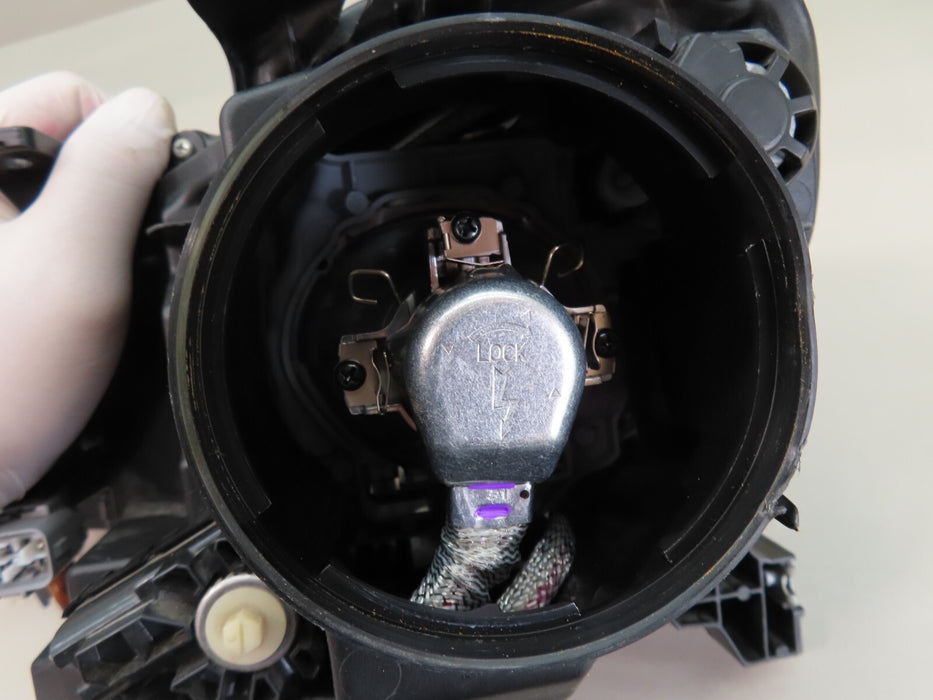 2013-2016 SUBARU BRZ FRONT RIGHT PASSENGER HEADLIGHT LAMP XENON OEM 39000-60082