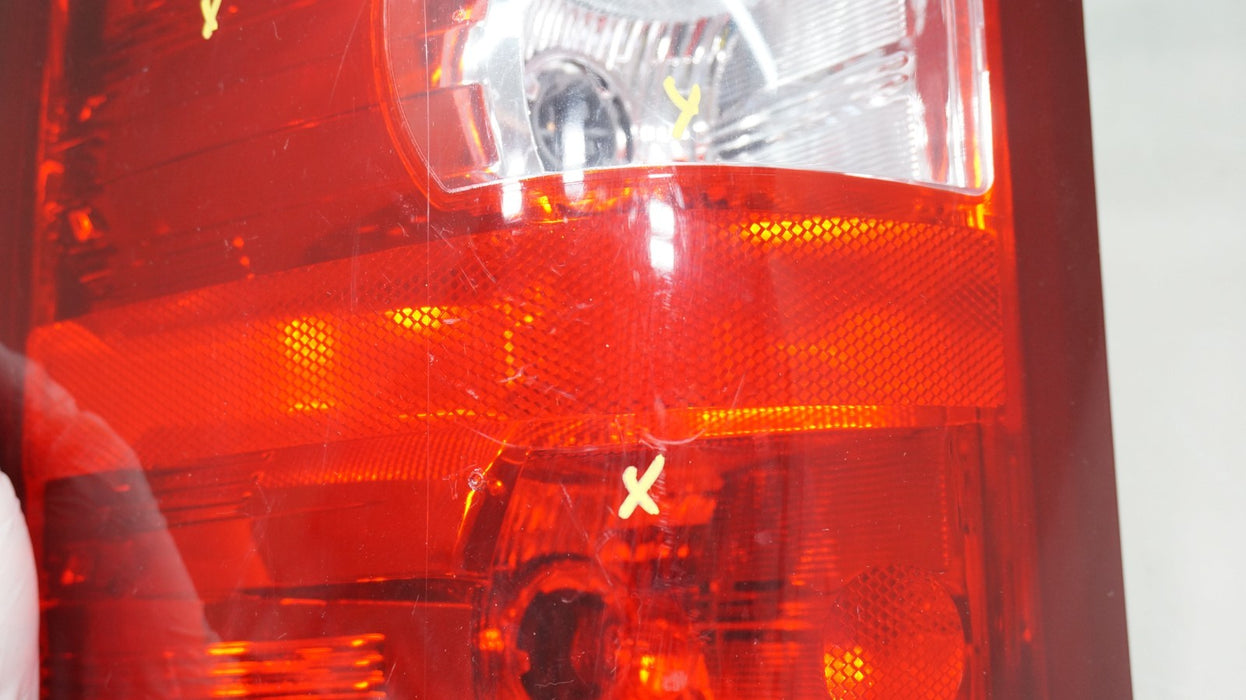 2007-2013 CHEVROELT SILVERADO GMC SIERRA 1500 REAR DRIVER SIDE TAIL LIGHT TAIWAN